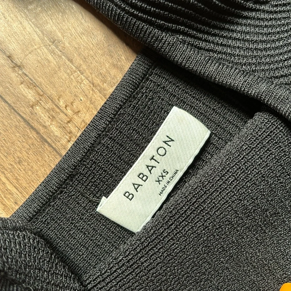 Aritzia Black Ribbed Tank Top - Picture 3 of 4
